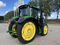 Schlepper / Traktor John Deere 6M 125