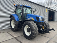 Schlepper / Traktor New Holland T6050