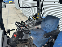 Schlepper / Traktor New Holland T6050