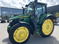 Schlepper / Traktor John Deere 6M 125