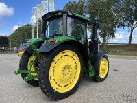 Schlepper / Traktor John Deere 6M 125