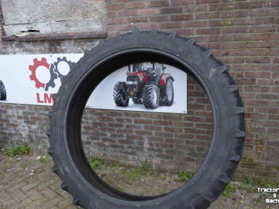 Räder, Reifen, Felgen & Distanzringe Kleber 270/95r48