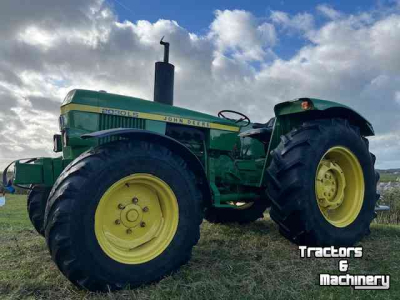 Schlepper / Traktor John Deere 2030 4x4 mechanisch verzamelaars object 4wd UNIEK