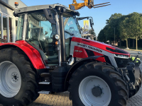 Schlepper / Traktor Massey Ferguson 5S.145 EXCLUSIVE DYNA VT