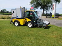 Schneeräumgeräte Multihog CX 75 met Empas MCP opbouw