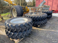 Räder, Reifen, Felgen & Distanzringe Continental 320/90R32 en 340/85R48