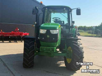Schlepper / Traktor John Deere 6115M