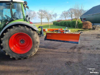 Planierschild Moderntech land leveller