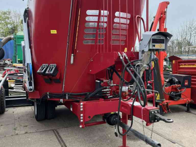 Futtermischwagen Vertikal BVL V-MIX FILL PLUS 13-1S LS