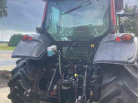 Schlepper / Traktor Valtra N 121