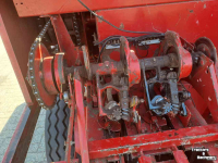 Pressen New Holland Hyliner 387 balenpers