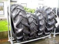 Räder, Reifen, Felgen & Distanzringe Firestone 20.8R38