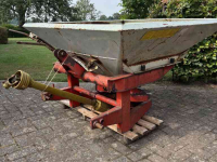Düngerstreuer Kuhn Comete ZS 600 N