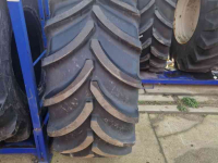 Räder, Reifen, Felgen & Distanzringe Vredestein 710/70R38 + 600/65R28 Traxion XXL
