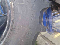 Räder, Reifen, Felgen & Distanzringe Vredestein 710/70R38 + 600/65R28 Traxion XXL
