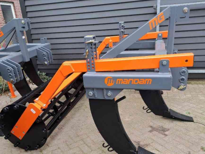 Tiefenlockerer Mandam MG 3 2000