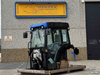 Gartentraktoren New Holland Complete T 4.xxx V Smalspoor Airco Elektra Stoel Lampen