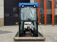 Gartentraktoren New Holland Complete T 4.xxx V Smalspoor Airco Elektra Stoel Lampen