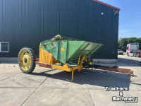 Stalldungstreuer  compost strooier
