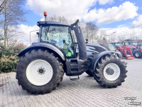 Schlepper / Traktor Valtra T174 Direct