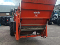 Strohverteiler für Liegeboxen Kuhn PRIMOR 2060H STROSTROOIER