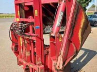 Siloblockschneider BVL Kuilhapper 1.80 met hefmast