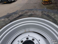 Räder, Reifen, Felgen & Distanzringe Case-IH Wielen met 650/65 R38 Goodyear banden