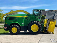 Feldhäcksler John Deere 8400 I + Kemper Maisbek JD HARVEST CHECK