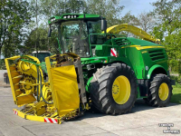 Feldhäcksler John Deere 8400 I + Kemper Maisbek JD HARVEST CHECK