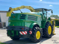 Feldhäcksler John Deere 8400 I + Kemper Maisbek JD HARVEST CHECK