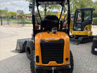 Radlader Giant G2300HD