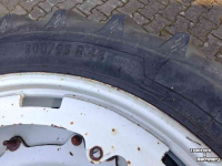 Räder, Reifen, Felgen & Distanzringe Kleber 300-95 R46