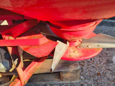 Düngerstreuer Lely Centerliner