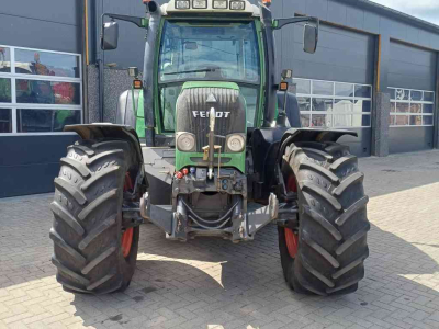Schlepper / Traktor Fendt 716 Vario com 2