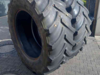Räder, Reifen, Felgen & Distanzringe Good Year 620/70R42