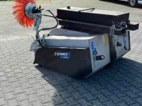 Kehr- und Kehrsaugmaschinen Emily Leaer Clean Sweeper