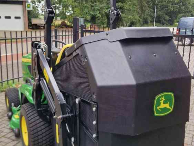 Aufsitzrasenmäher John Deere X950R