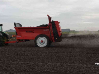Stalldungstreuer Kramer RECORD Breedstrooier compact gestuurd