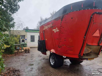 Futtermischwagen Trioliet Solomix  2 / 2400
