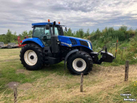 Schlepper / Traktor New Holland T8.350 Ultra Command