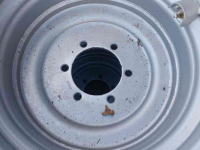 Räder, Reifen, Felgen & Distanzringe BKT 560/60R22.5