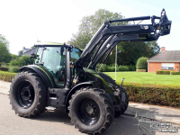 Schlepper / Traktor Valtra G125EA