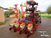 Drillmaschine Becker 8 rijige maiszaaier