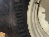Räder, Reifen, Felgen & Distanzringe Trelleborg 600/65R38
