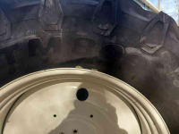 Räder, Reifen, Felgen & Distanzringe Trelleborg 600/65R38