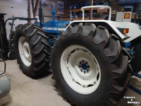 Schlepper / Traktor County 1124