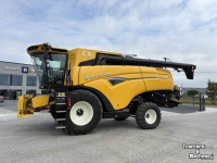 Mähdrescher New Holland CX 8.70