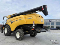 Mähdrescher New Holland CX 8.70