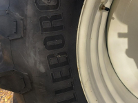 Räder, Reifen, Felgen & Distanzringe Trelleborg  BANDEN 600/65R38