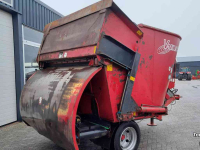 Futtermischwagen Vertikal BVL V-MIX 10L Verticale Voermengwagen